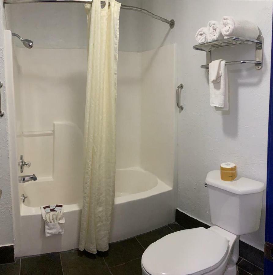 Budget Inn & Suites Oklahoma City Bagian luar foto