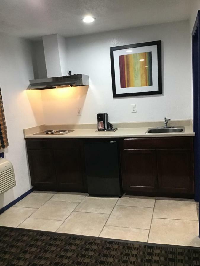Budget Inn & Suites Oklahoma City Bagian luar foto