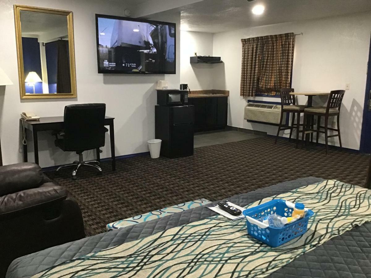 Budget Inn & Suites Oklahoma City Bagian luar foto